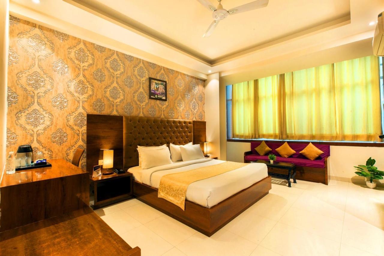 The Vegas By De Pavilion, Delhi Airport Exterior foto